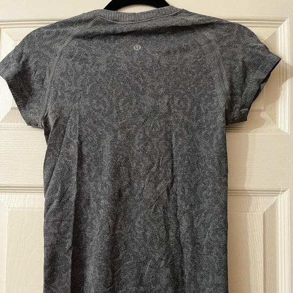 Lulu swiftly tech t-shirt - Picture 2 of 2